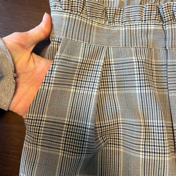 cupcakes and cashmere Women's Lindley Paper Bag High Waisted Trouser. Sz 4 NWT - Picture 9 of 11